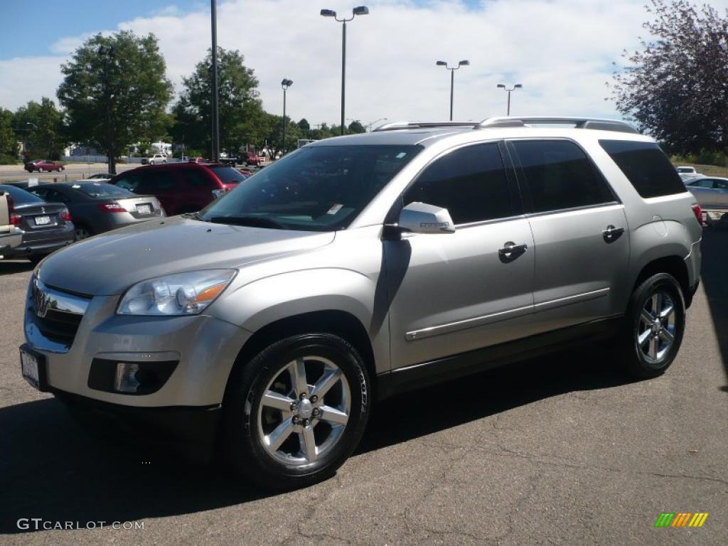 2008 Outlook XR AWD - Silver Pearl / Gray photo #2