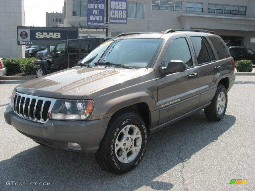 2002 Grand Cherokee Sport 4x4 - Woodland Brown Satin Glow / Sandstone photo #2
