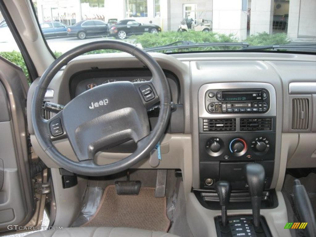 2002 Grand Cherokee Sport 4x4 - Woodland Brown Satin Glow / Sandstone photo #12