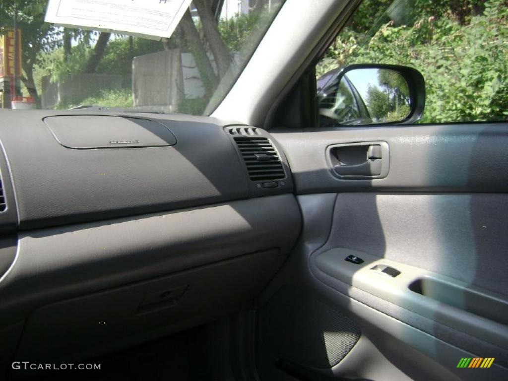 2003 Camry LE - Black / Stone photo #8