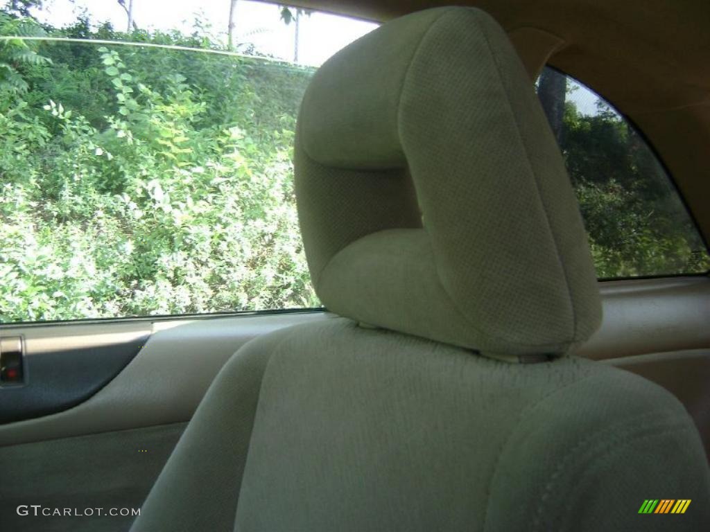 2003 Civic EX Coupe - Taffeta White / Ivory photo #14