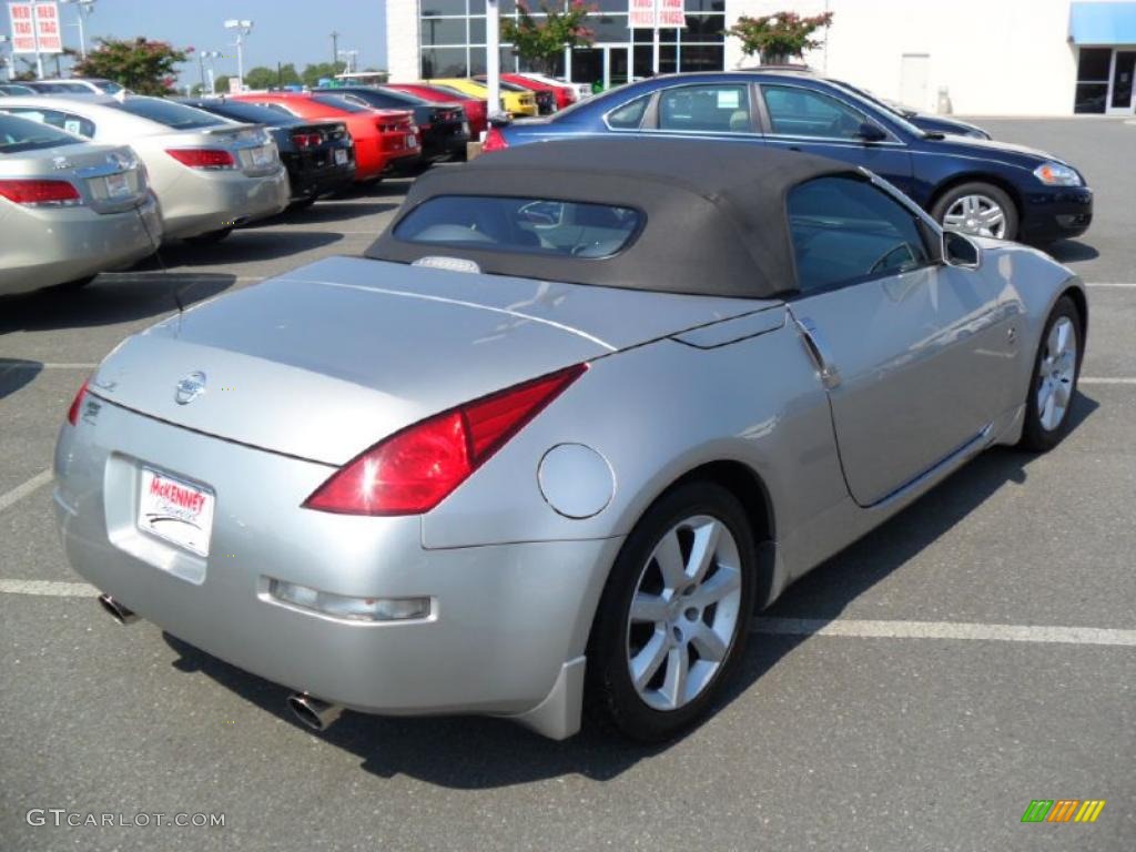 2004 350Z Touring Roadster - Chrome Silver Metallic / Charcoal photo #4