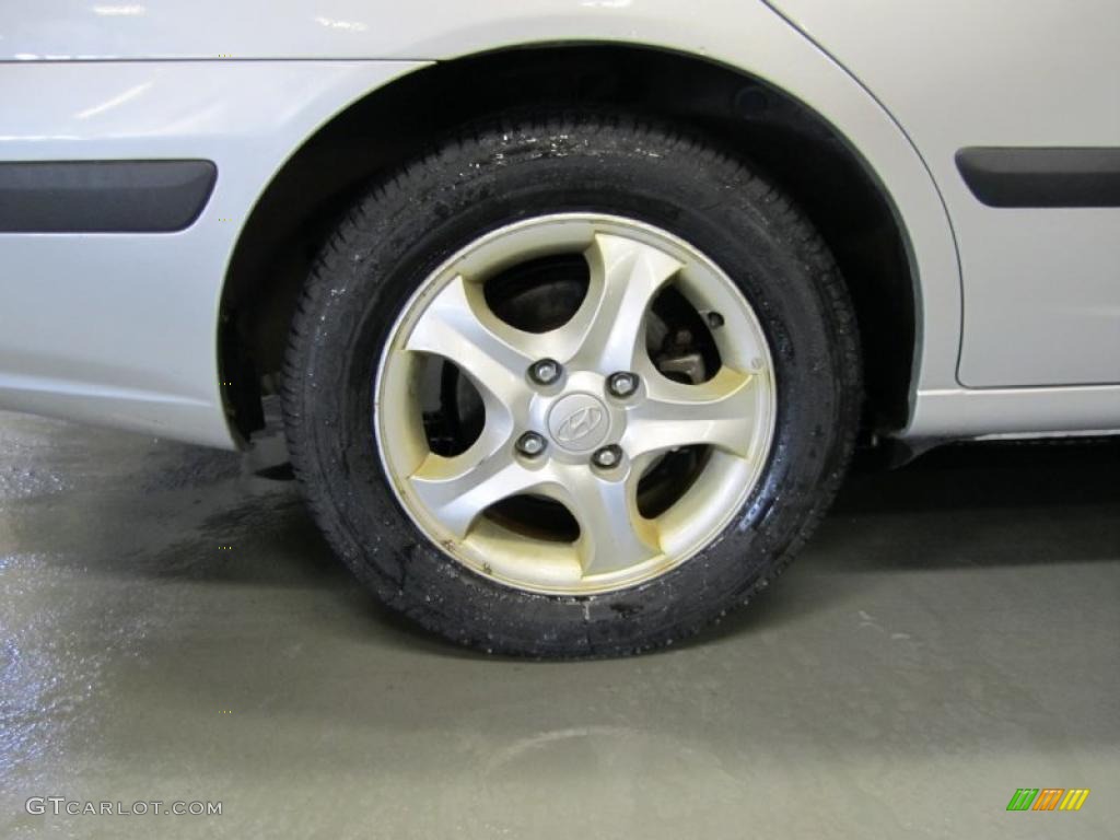 2004 Elantra GT Sedan - Sterling Silver / Gray photo #5