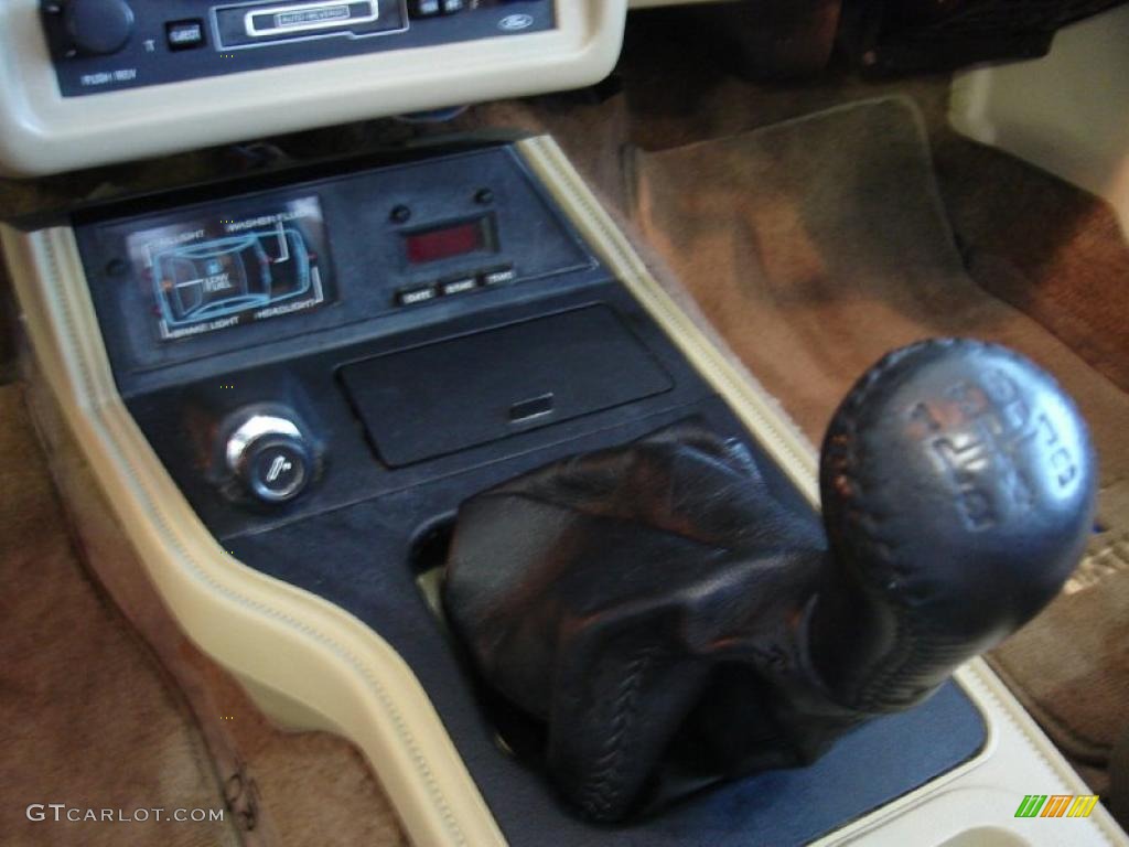 1985 Mustang GT Convertible - Oxford White / Grey photo #24