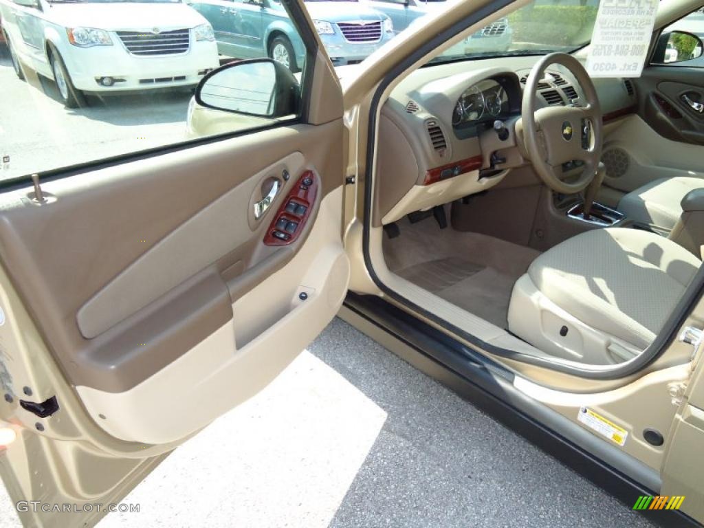 2007 Malibu LS Sedan - Sandstone Metallic / Cashmere Beige photo #4