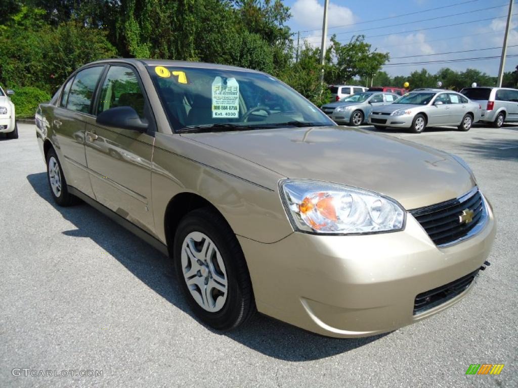 2007 Malibu LS Sedan - Sandstone Metallic / Cashmere Beige photo #15