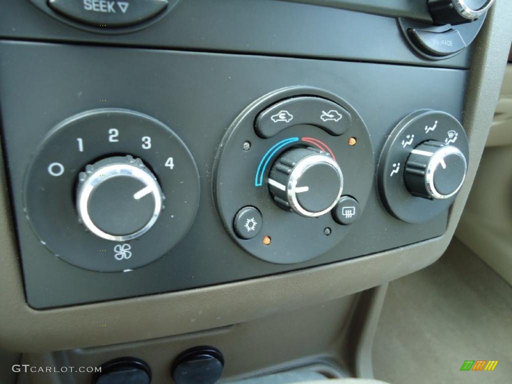 2007 Malibu LS Sedan - Sandstone Metallic / Cashmere Beige photo #35