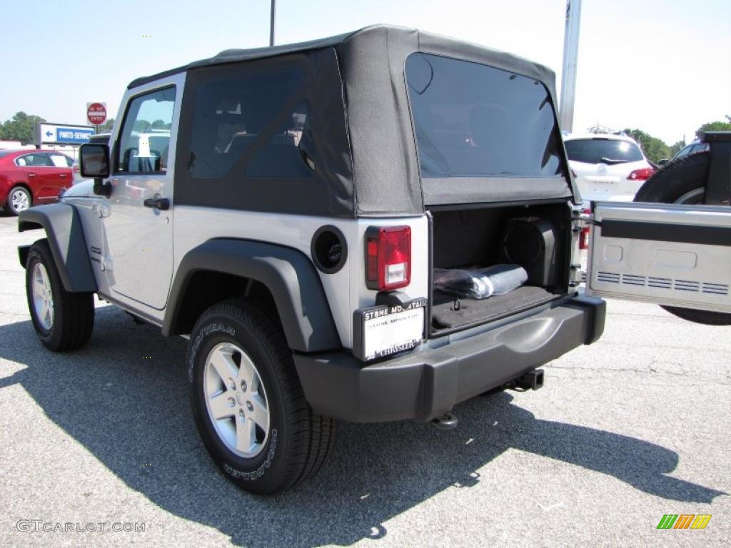 2010 Wrangler Sport 4x4 - Bright Silver Metallic / Dark Slate Gray/Medium Slate Gray photo #12