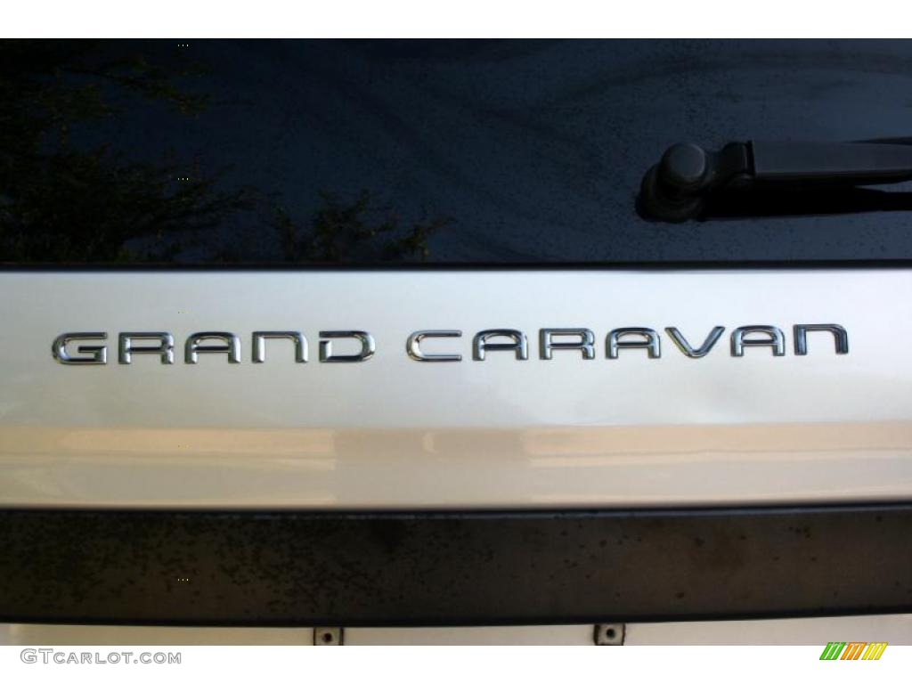 2006 Grand Caravan SE - Bright Silver Metallic / Dark Khaki/Light Graystone photo #104