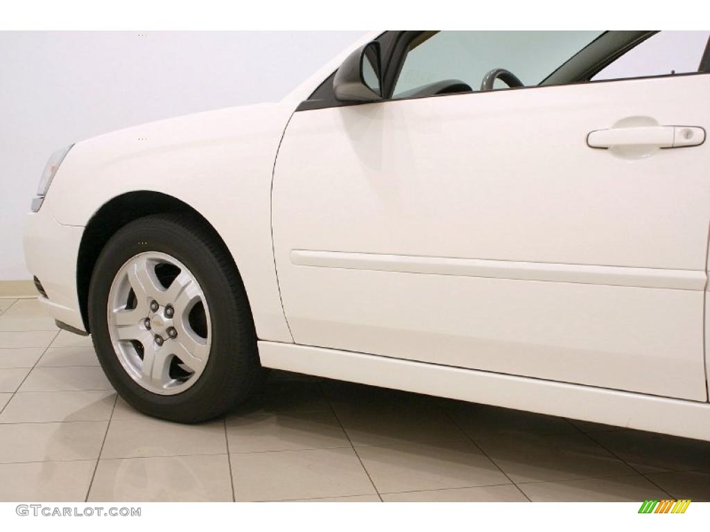 2005 Malibu LT V6 Sedan - White / Neutral Beige photo #25