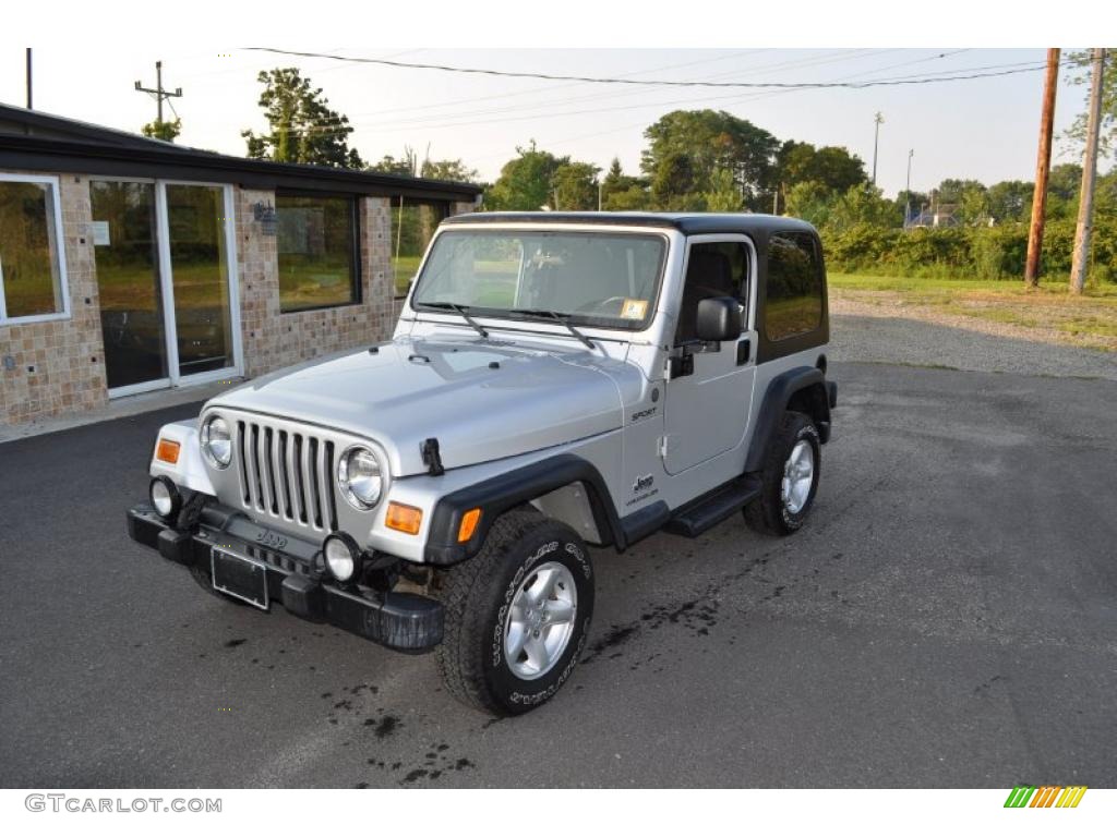 2004 Wrangler Sport 4x4 - Bright Silver Metallic / Dark Slate Gray photo #1
