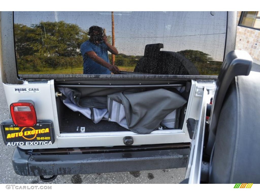 2004 Wrangler Sport 4x4 - Bright Silver Metallic / Dark Slate Gray photo #8