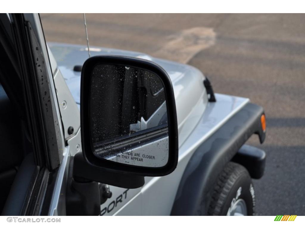 2004 Wrangler Sport 4x4 - Bright Silver Metallic / Dark Slate Gray photo #17
