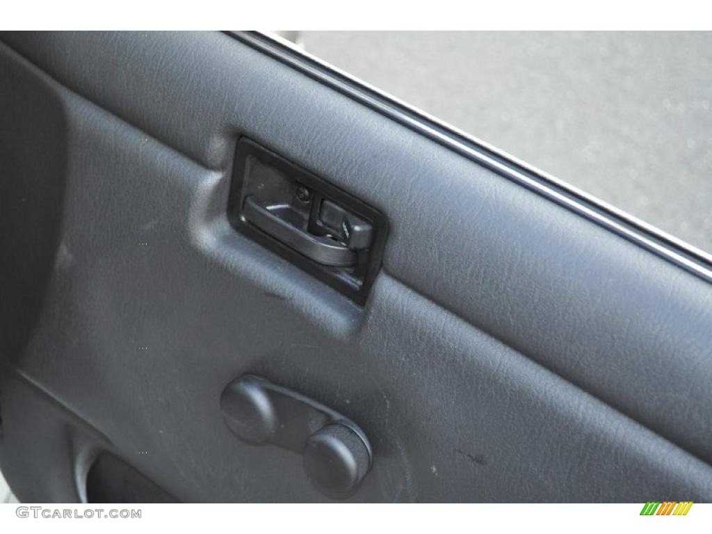 2004 Wrangler Sport 4x4 - Bright Silver Metallic / Dark Slate Gray photo #18