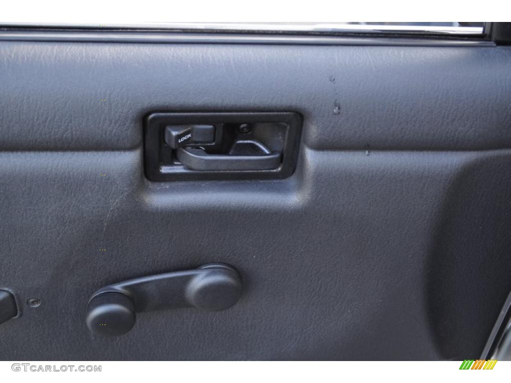 2004 Wrangler Sport 4x4 - Bright Silver Metallic / Dark Slate Gray photo #30
