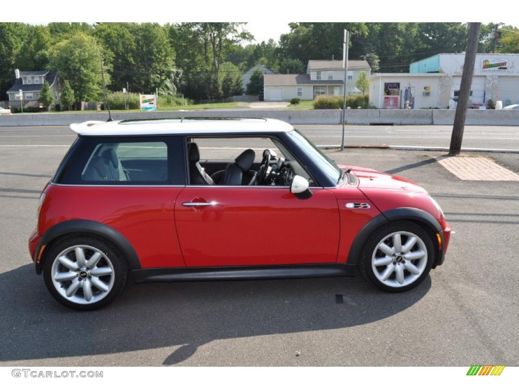 2004 Cooper S Hardtop - Chili Red / Space Grey/Panther Black photo #13