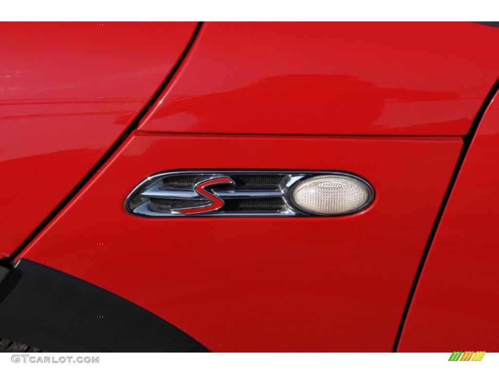 2004 Cooper S Hardtop - Chili Red / Space Grey/Panther Black photo #30