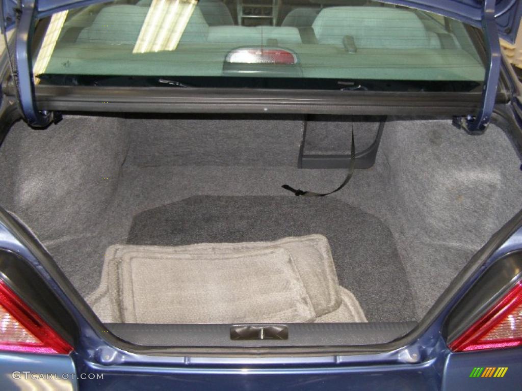 2002 Galant ES - Chrome Blue Pearl / Gray photo #22