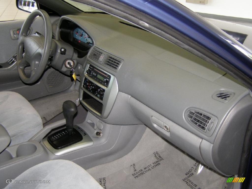2002 Galant ES - Chrome Blue Pearl / Gray photo #26