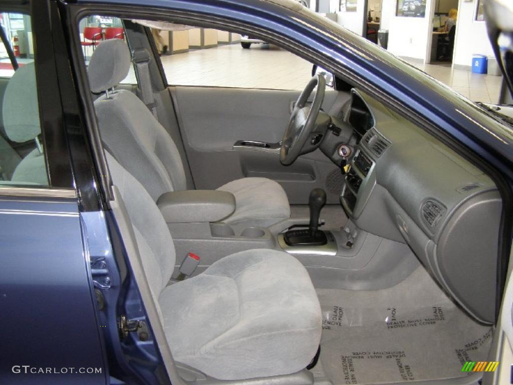2002 Galant ES - Chrome Blue Pearl / Gray photo #27