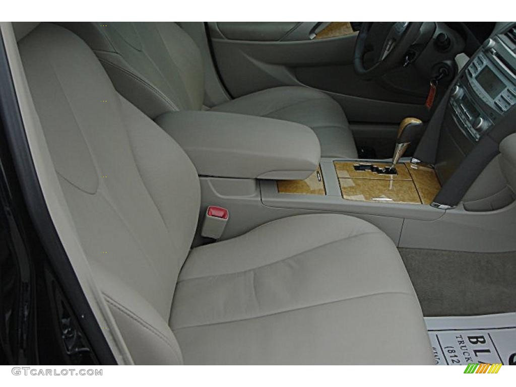 2007 Camry XLE - Black / Bisque photo #17