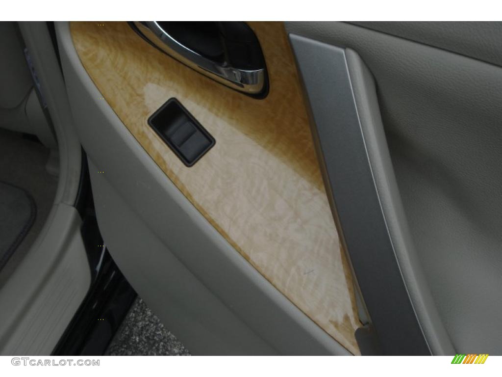 2007 Camry XLE - Black / Bisque photo #20