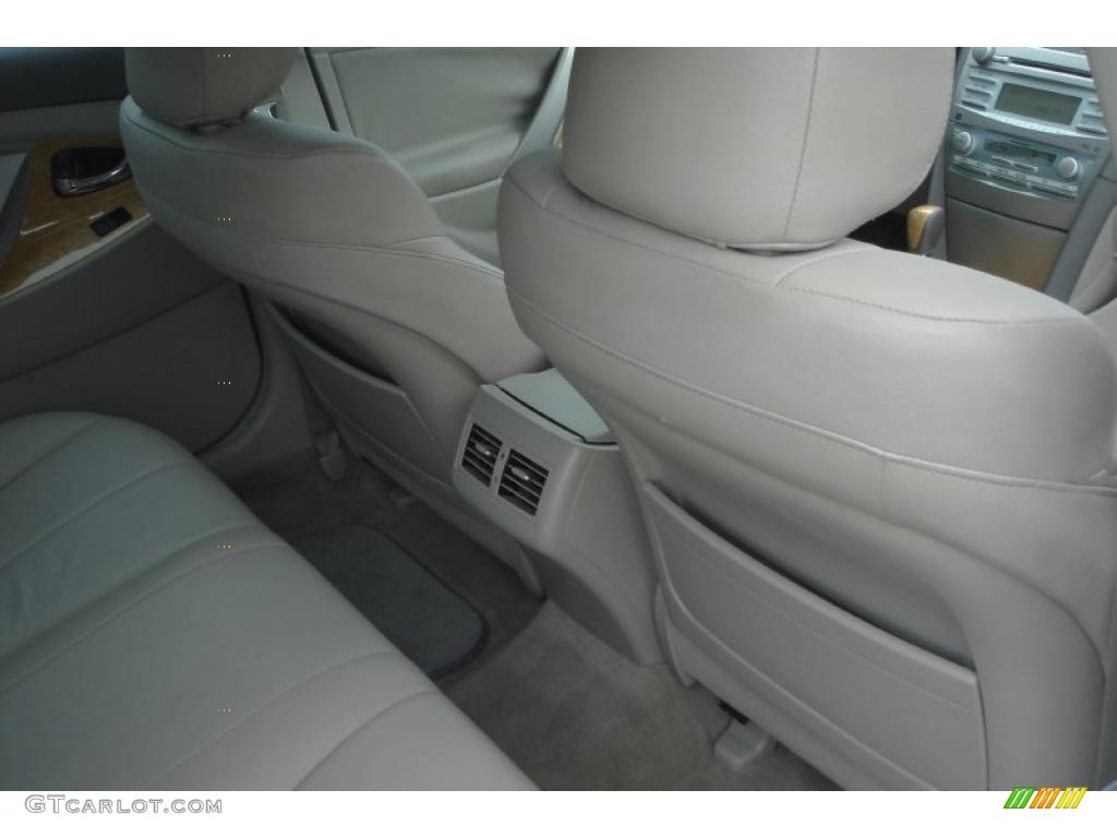 2007 Camry XLE - Black / Bisque photo #21