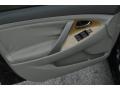 Black - Camry XLE Photo No. 23