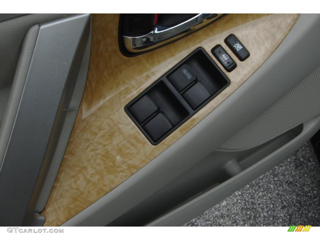 2007 Camry XLE - Black / Bisque photo #24