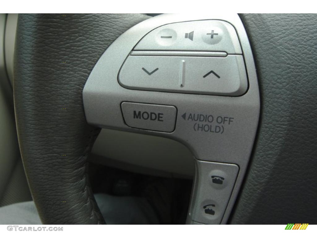 2007 Camry XLE - Black / Bisque photo #28