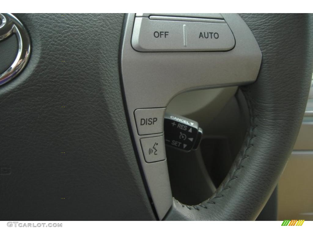 2007 Camry XLE - Black / Bisque photo #29