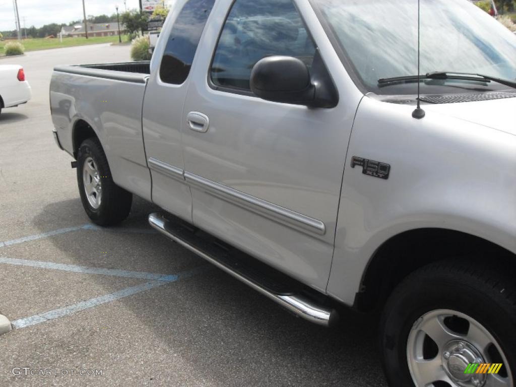 2003 F150 XLT SuperCab - Silver Metallic / Medium Graphite Grey photo #3