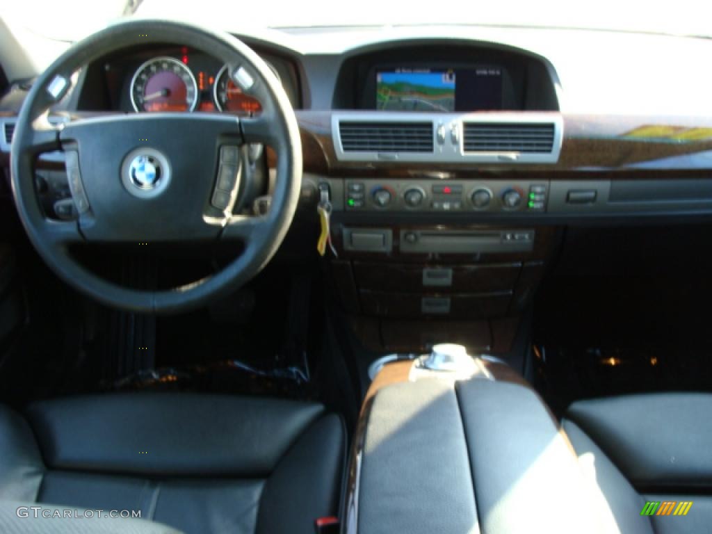 2004 7 Series 745i Sedan - Titanium Silver Metallic / Black/Black photo #9