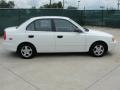 2002 Noble White Hyundai Accent GL Sedan  photo #2