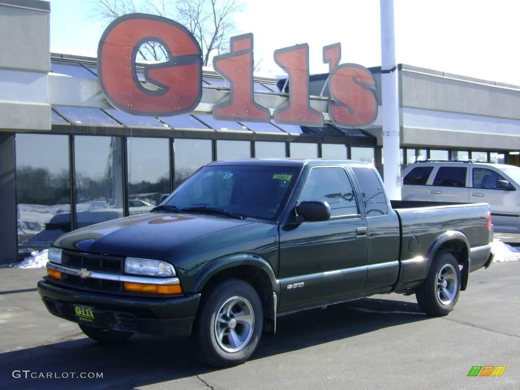 2002 S10 LS Extended Cab - Forest Green Metallic / Graphite photo #1