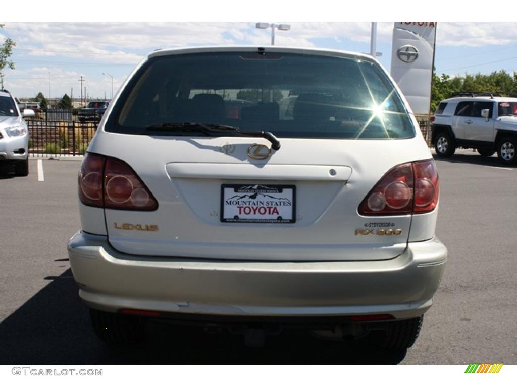 1999 RX 300 AWD - Golden White Pearl / Ivory photo #3