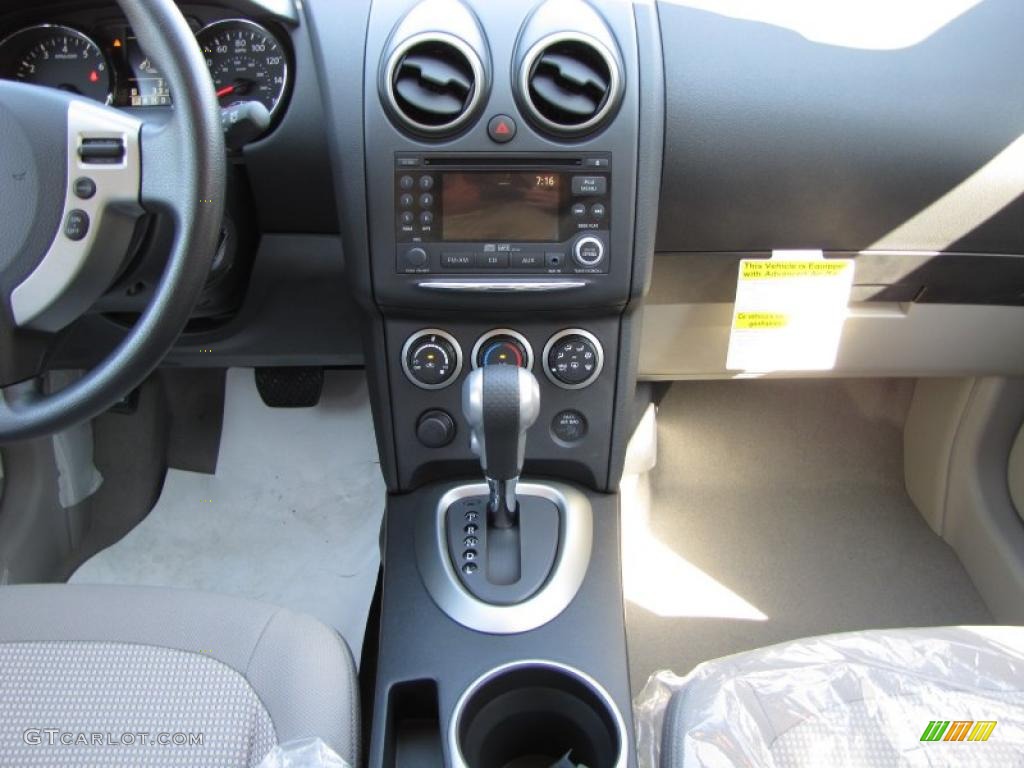 2011 Rogue SV - Wicked Black / Gray photo #10