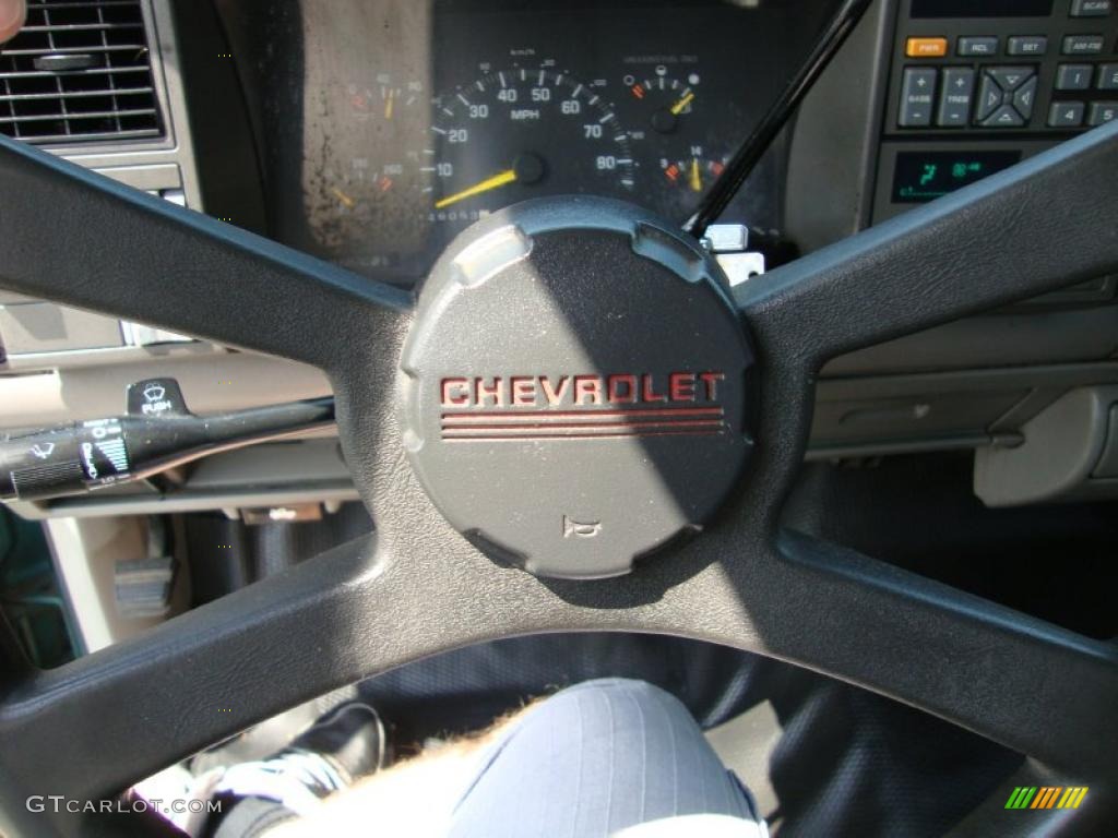 1993 C/K C1500 Cheyenne Regular Cab - Bright Teal Metallic / Gray photo #43
