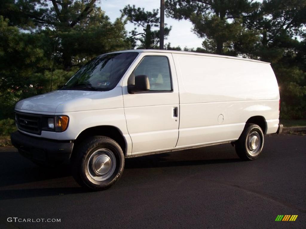 2003 E Series Van E250 Commercial - Oxford White / Medium Flint photo #1