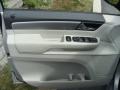 Mercury Silver Metallic - Routan SEL Photo No. 6