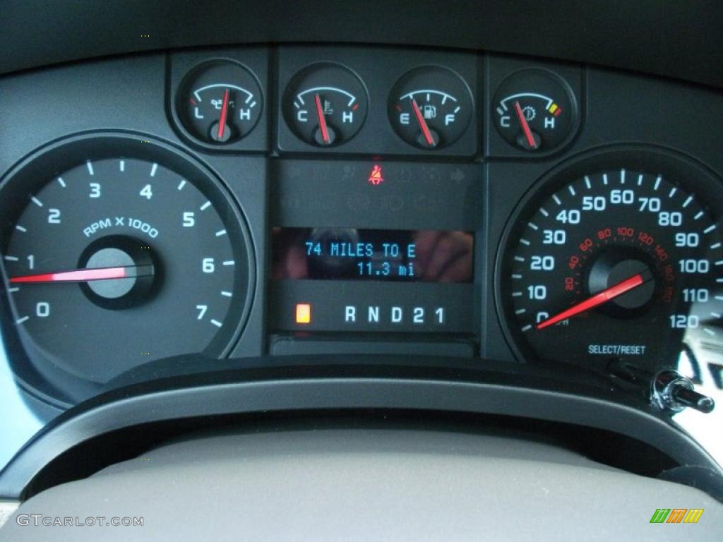 2010 F150 XL Regular Cab - Tuxedo Black / Black photo #7