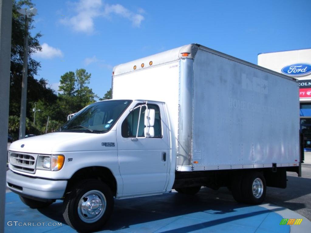 1999 E Series Cutaway E350 Commercial Moving Truck - Oxford White / Medium Graphite photo #1