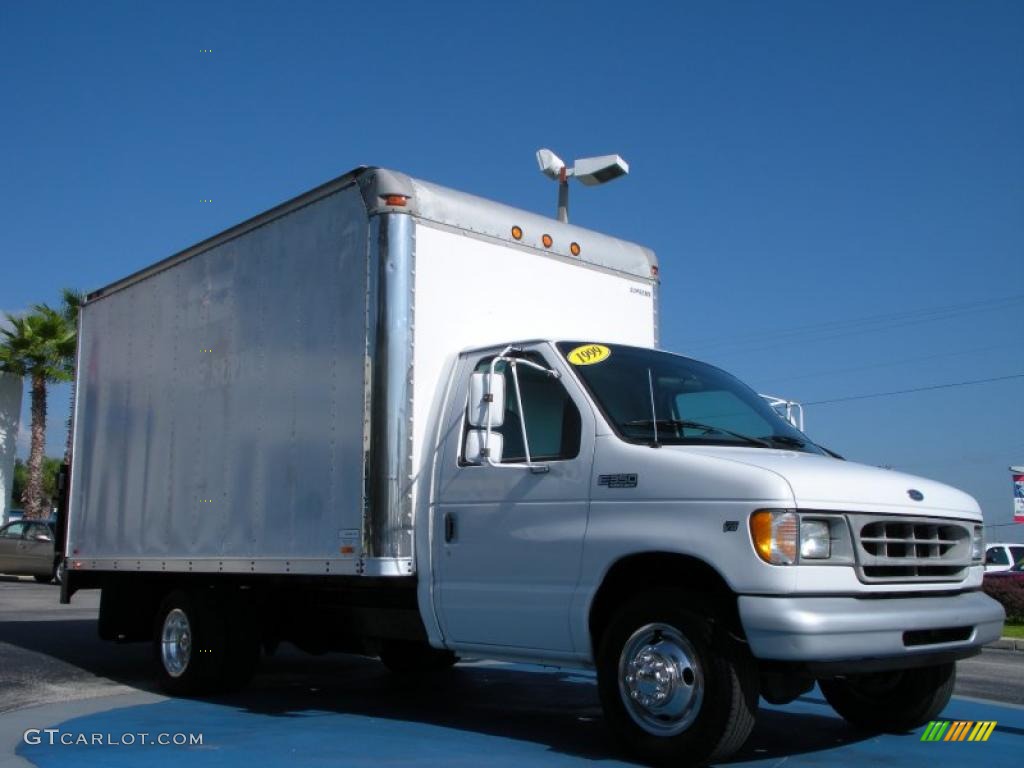 1999 E Series Cutaway E350 Commercial Moving Truck - Oxford White / Medium Graphite photo #7