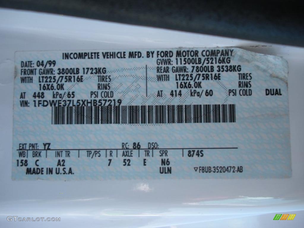 1999 E Series Cutaway E350 Commercial Moving Truck - Oxford White / Medium Graphite photo #27