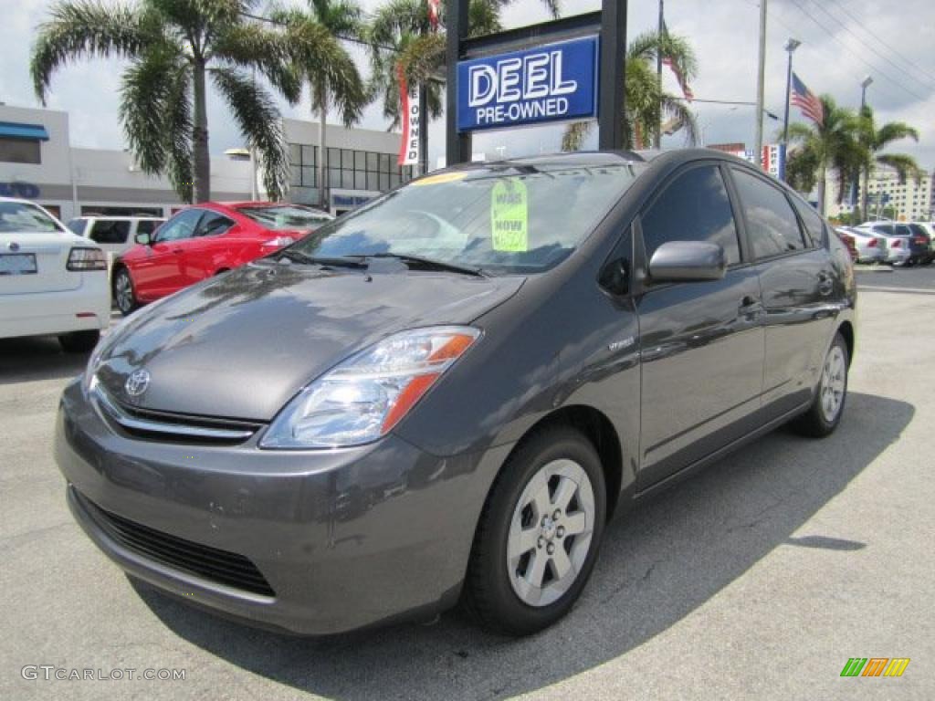 Magnetic Gray Metallic Toyota Prius