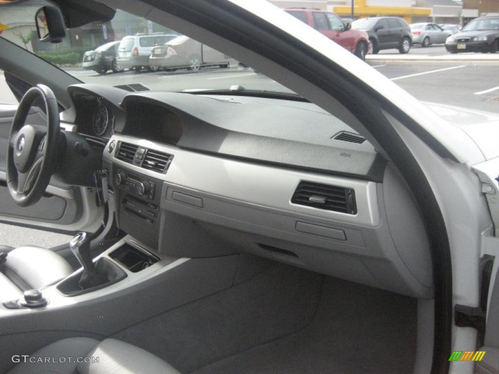 2007 3 Series 335i Coupe - Alpine White / Grey photo #22