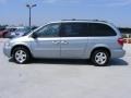 Butane Blue Pearl - Grand Caravan SXT Photo No. 8