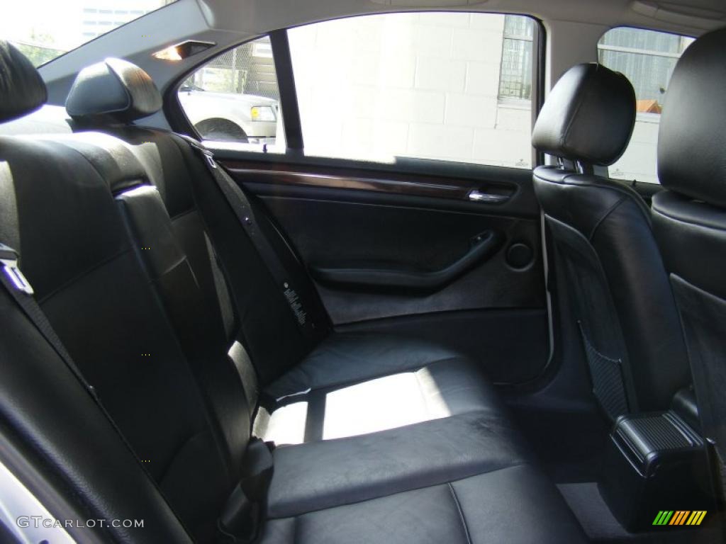 2001 3 Series 325i Sedan - Titanium Silver Metallic / Black photo #28