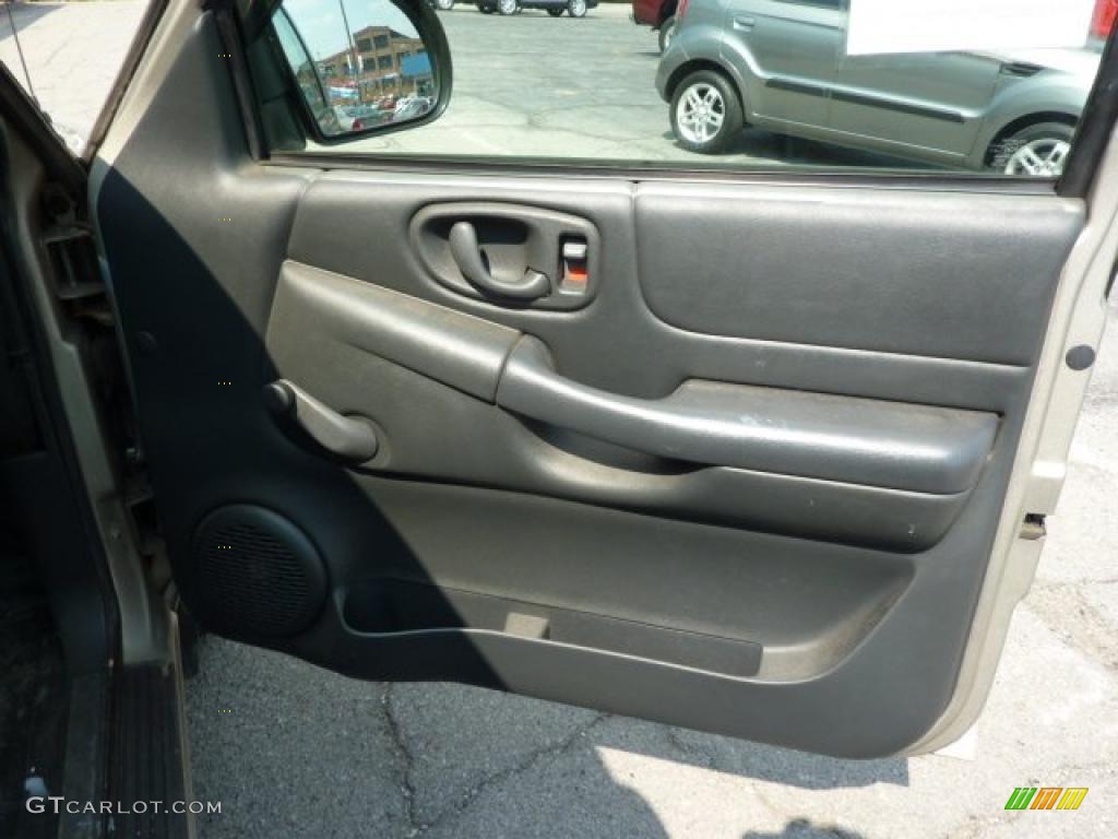 1998 S10 Regular Cab - Pewter Metallic / Graphite photo #21