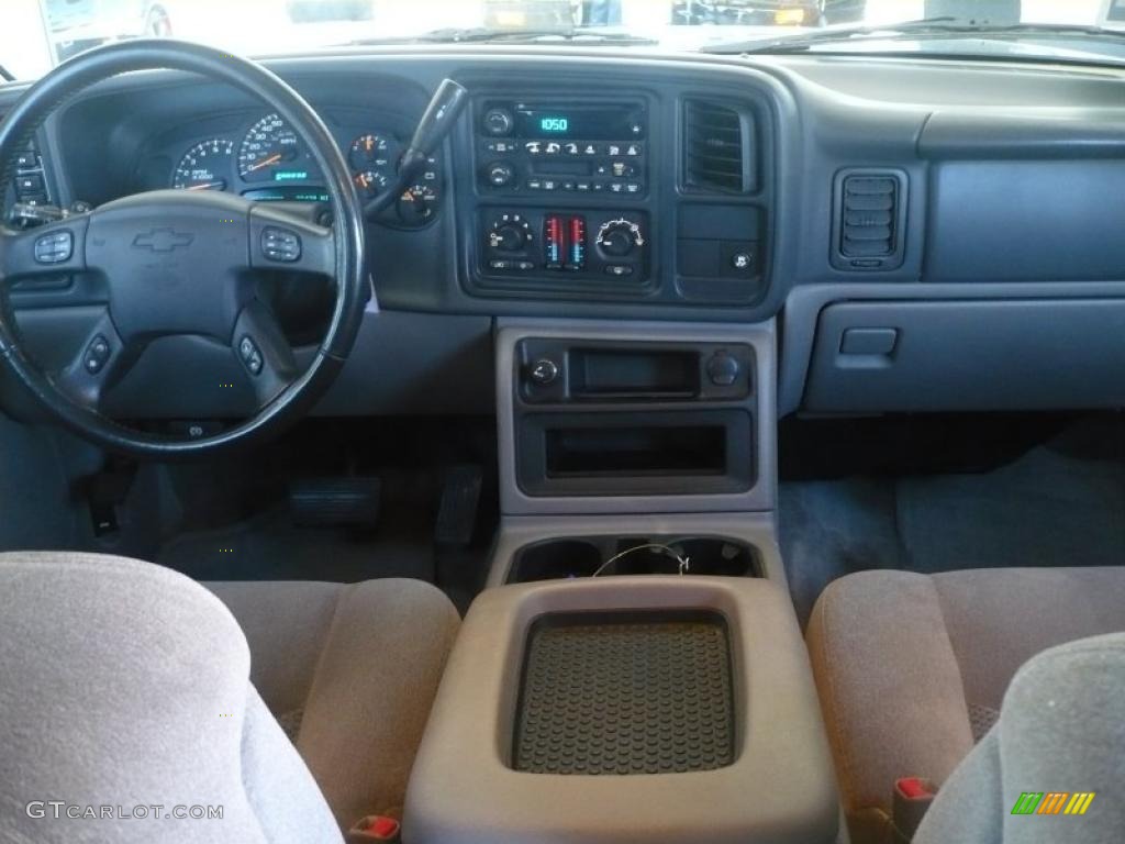 2005 Tahoe LS 4x4 - Black / Gray/Dark Charcoal photo #17
